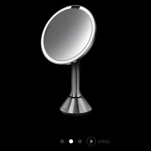 Simple human 10x mirror